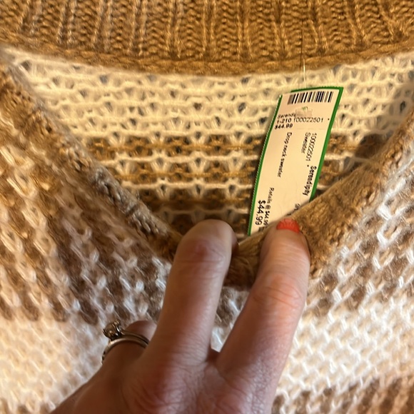 Sweater - Picture 5 of 7